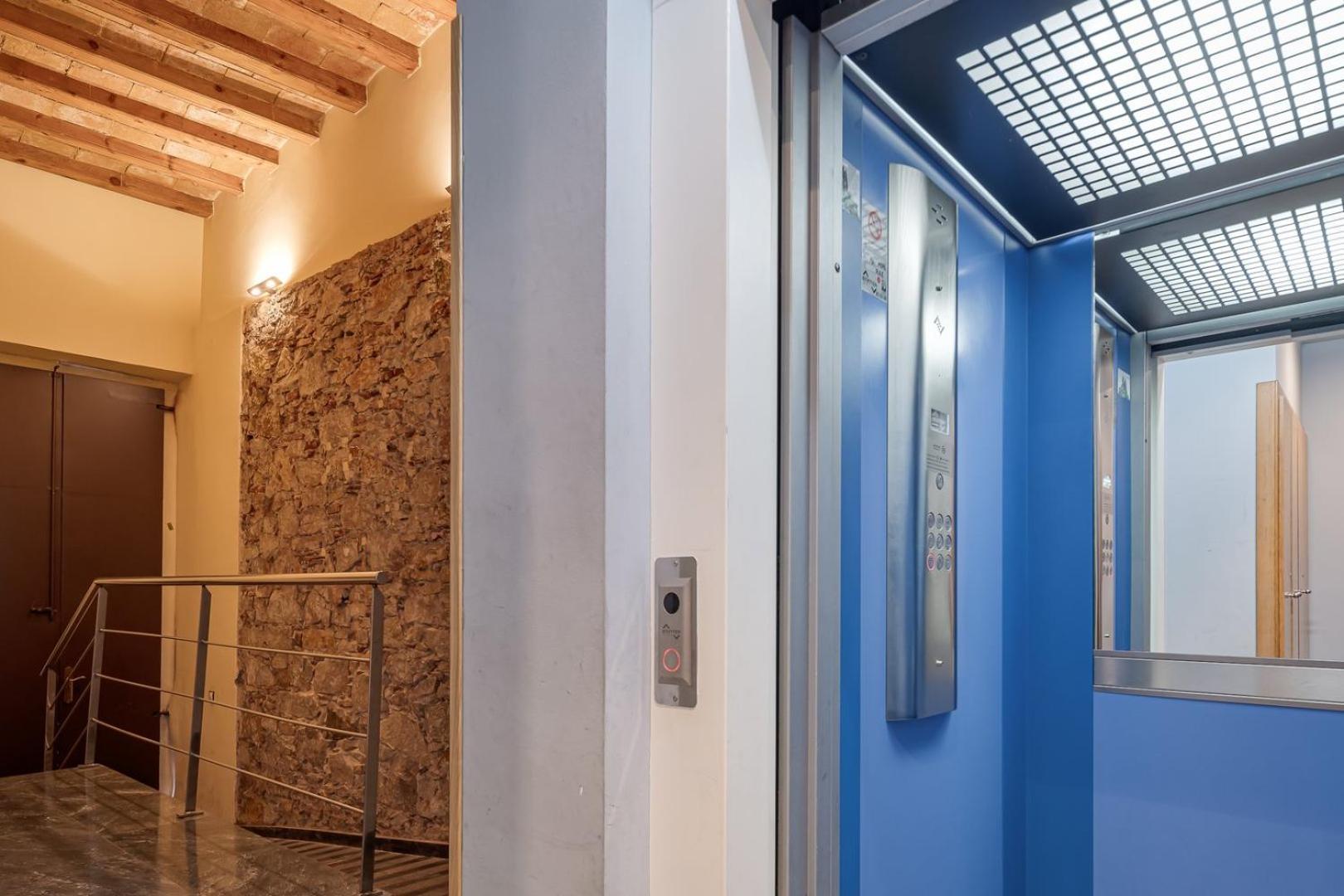 Guestready - Bright Near Montjuic Appartamento Barcellona